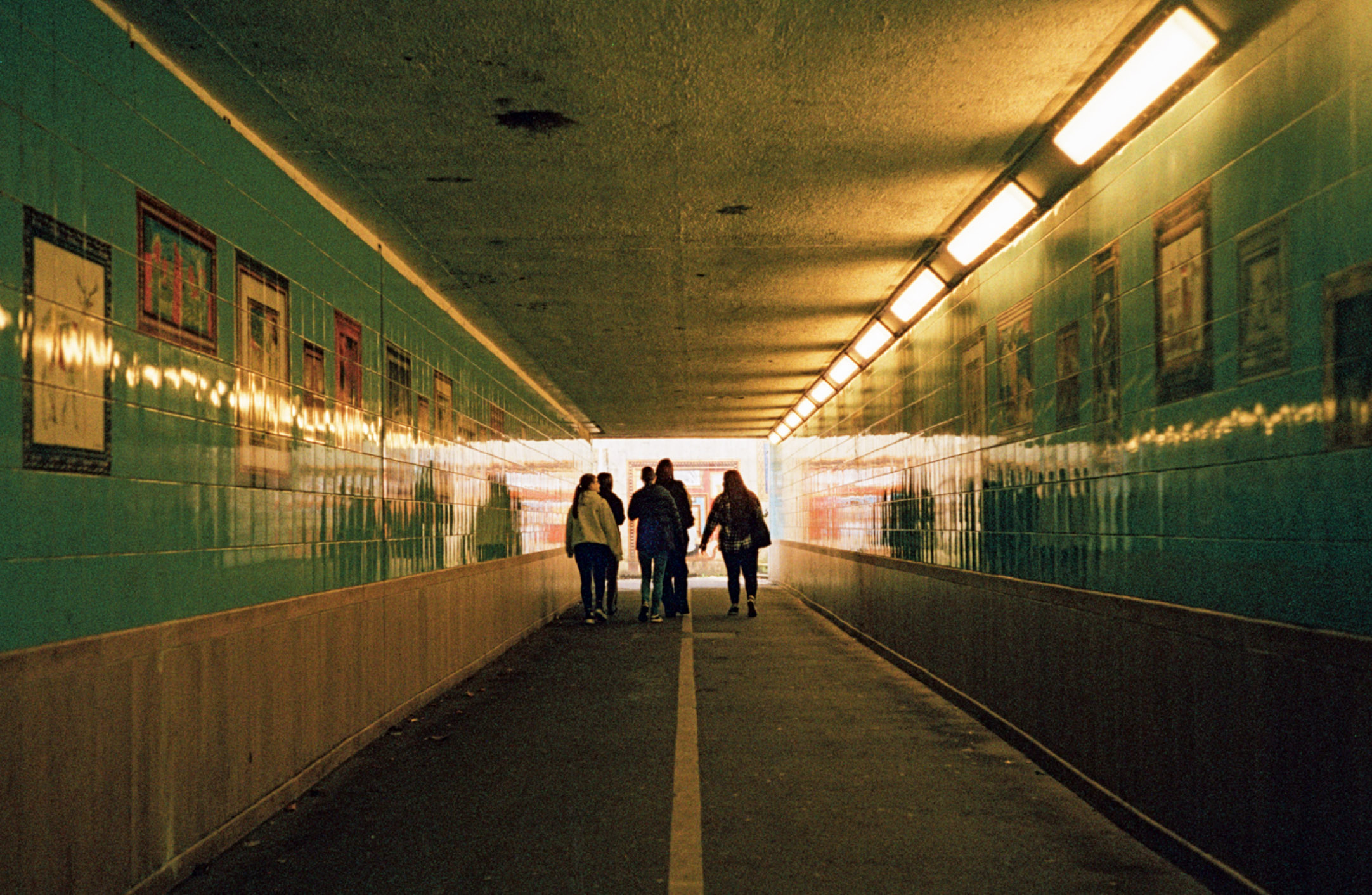 agfa-40mm-solitar-f28-subway.jpg