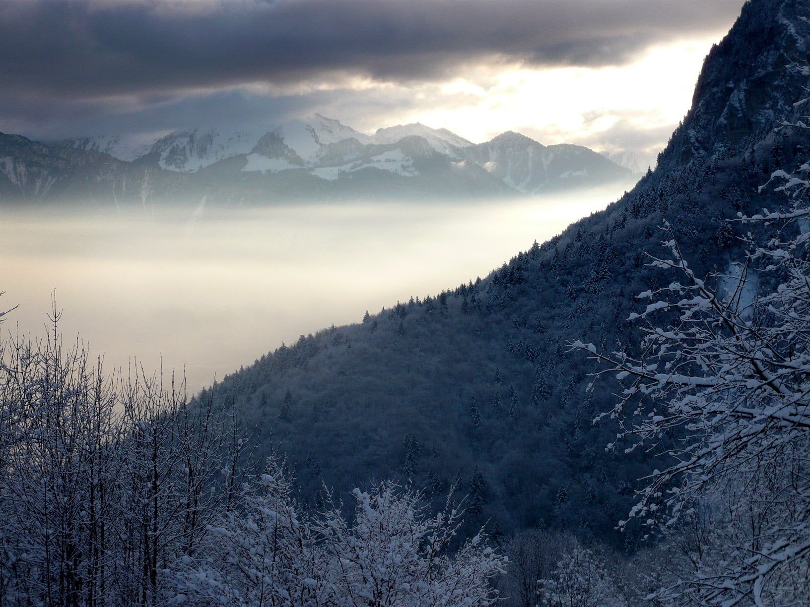 lumix-france-ch-thollon-les-mmises_4340923329_o.jpg